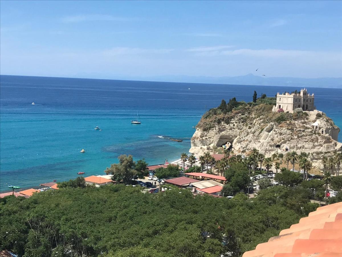 Nereide Acomodação com café da manhã Tropea Exterior foto