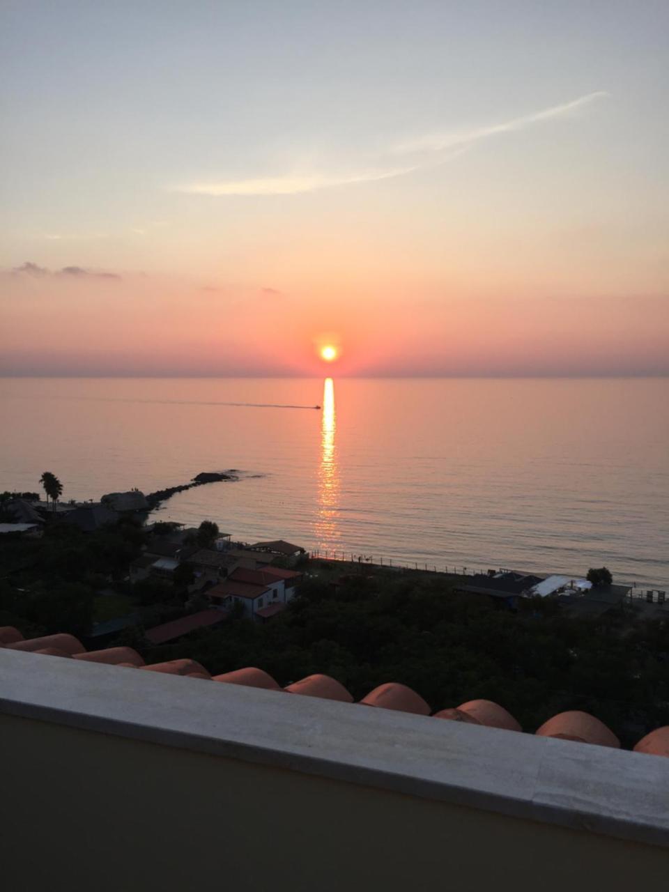 Nereide Acomodação com café da manhã Tropea Exterior foto
