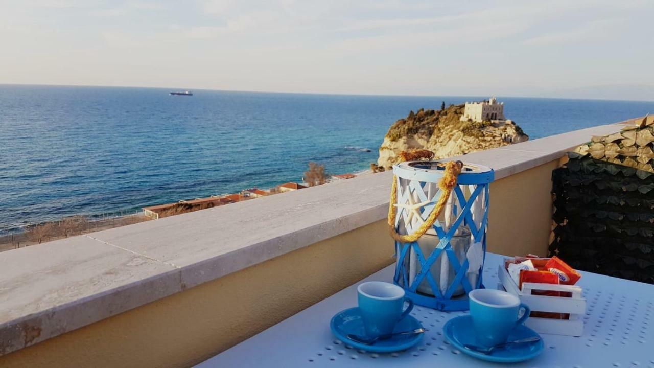 Nereide Acomodação com café da manhã Tropea Exterior foto