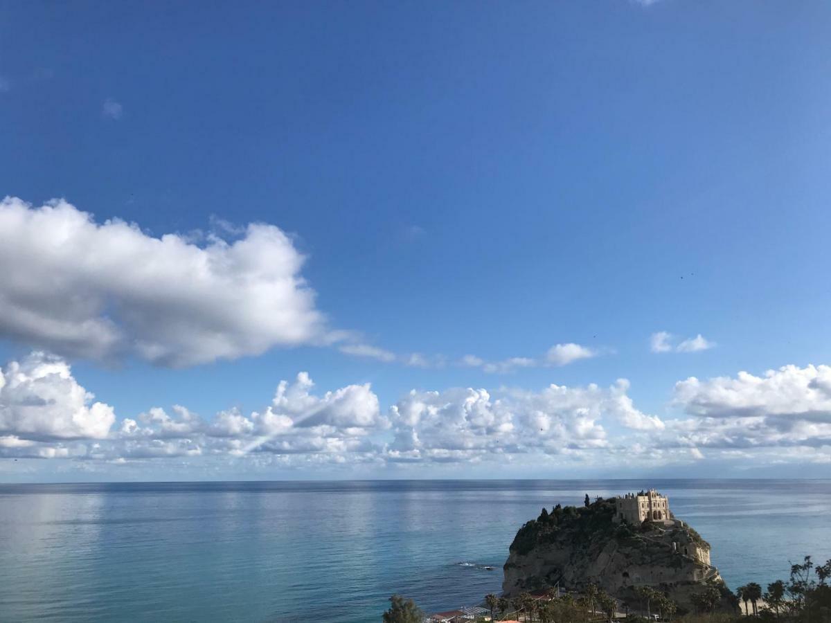 Nereide Acomodação com café da manhã Tropea Exterior foto